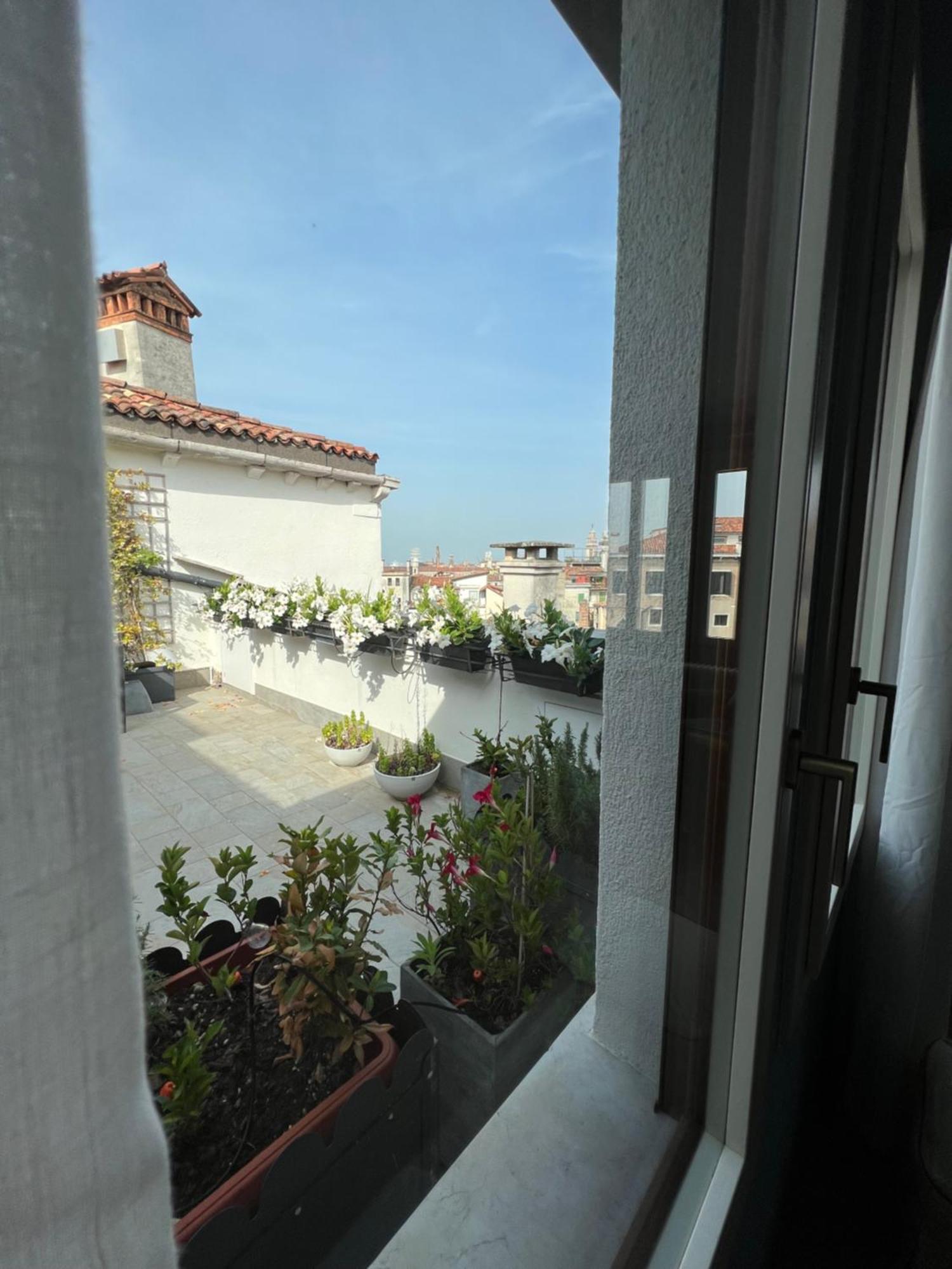 Attico Canal Grande A Palazzo Contarini Corfu Венеция Экстерьер фото
